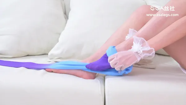 [SSA丝社] 评测 NO.067 君君 试穿渐变色连裤袜，全网首次体验 - SSA丝社